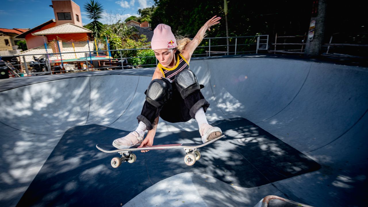 Yndiara Asp anuncia categoria feminina no torneio Red Bull Skate Generation em Florianópolis