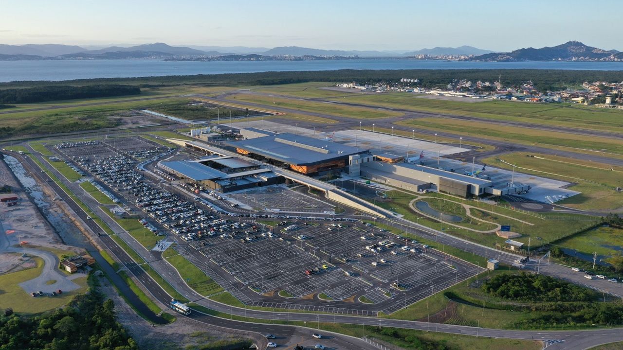 Aeroporto Internacional de Florianópolis terá voo regular para Santiago do Chile