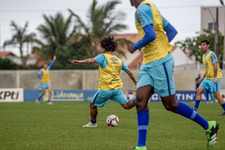Avaí segue firme na preparação para o próximo desafio contra o Cruzeiro 