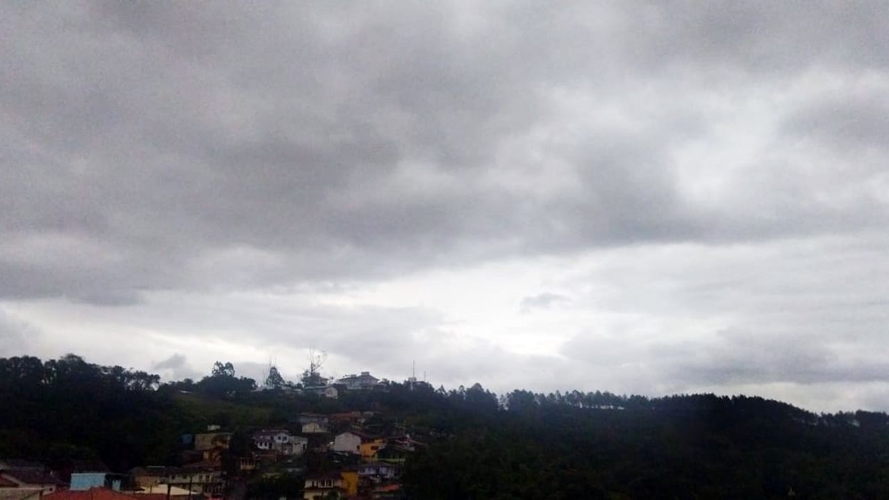 Defesa Civil atualiza situação das chuvas em Santa Catarina 